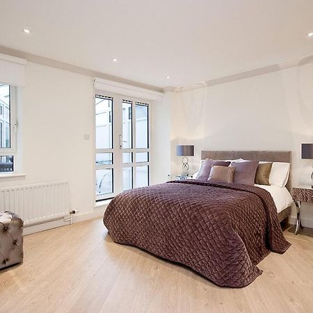 Stunning 2-Bedroom-Hosted By Sweetstay Лондон Екстериор снимка